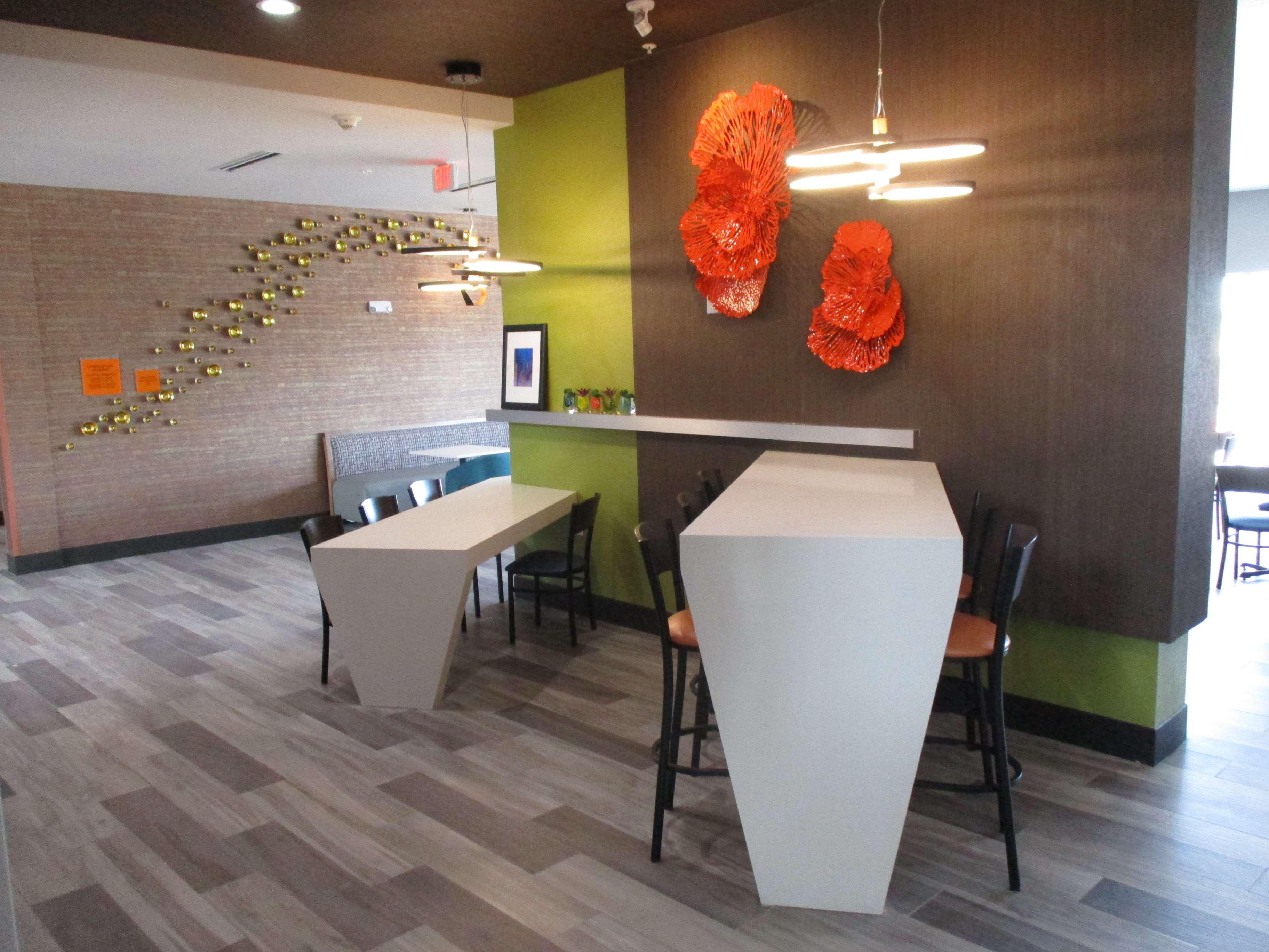 Best Western Plus Coweta'S 1St Hotel Buitenkant foto