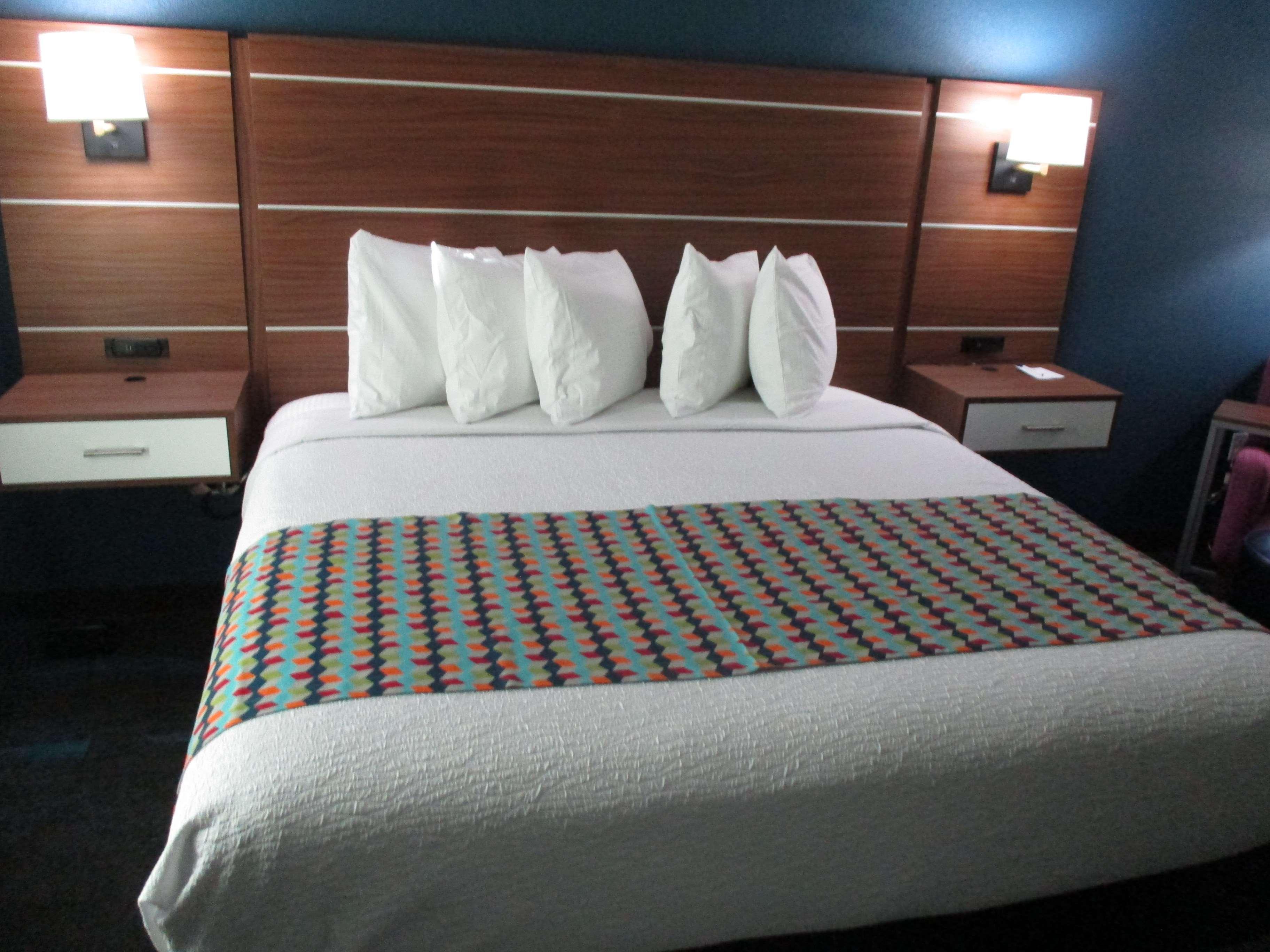 Best Western Plus Coweta'S 1St Hotel Buitenkant foto