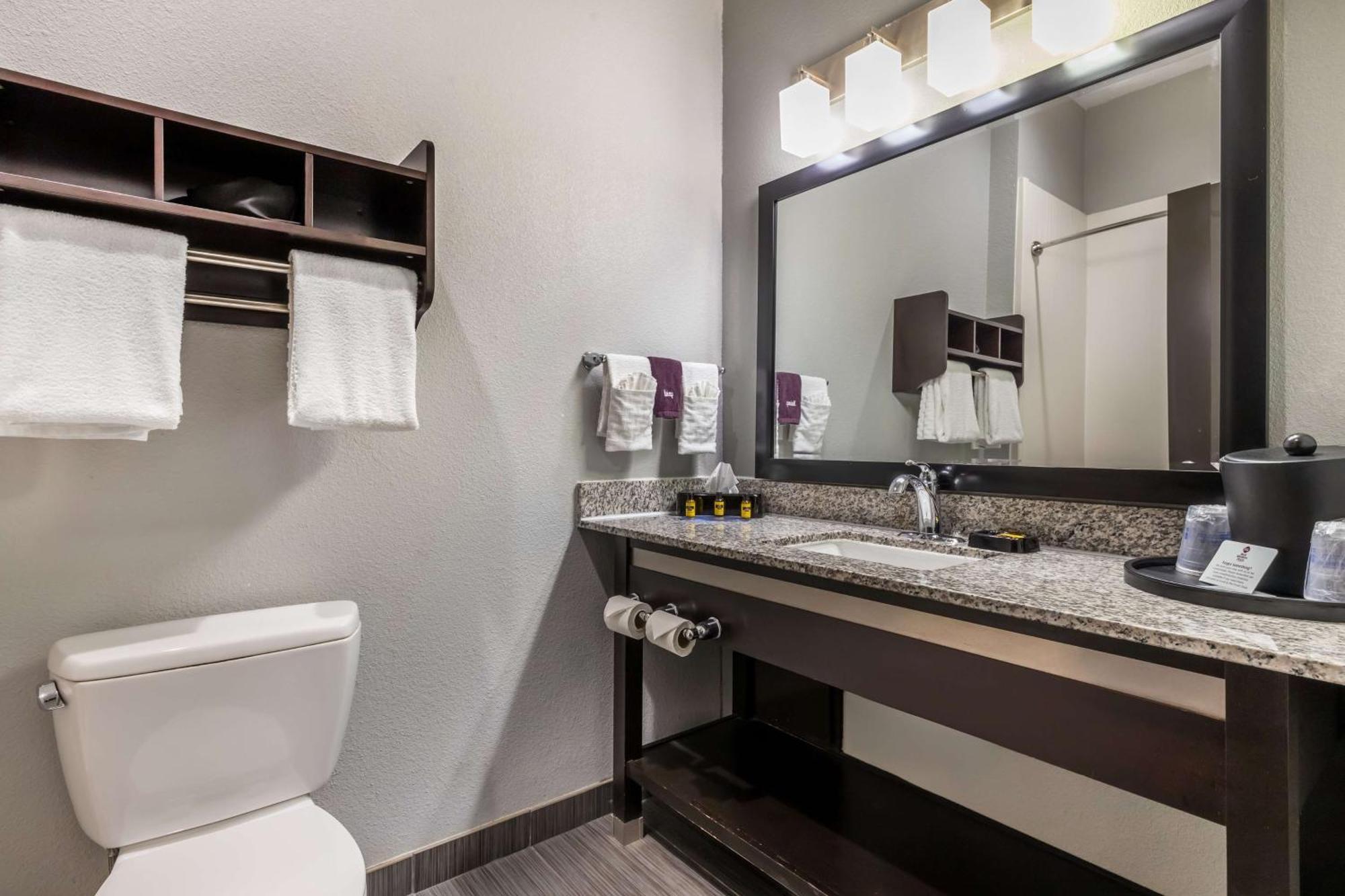 Best Western Plus Coweta'S 1St Hotel Buitenkant foto