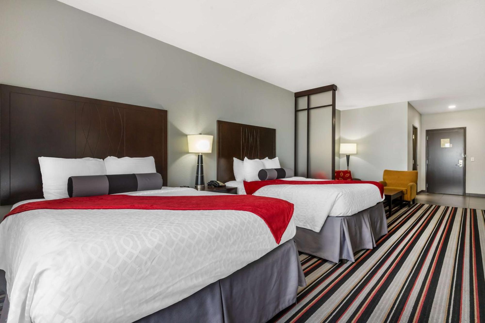 Best Western Plus Coweta'S 1St Hotel Buitenkant foto