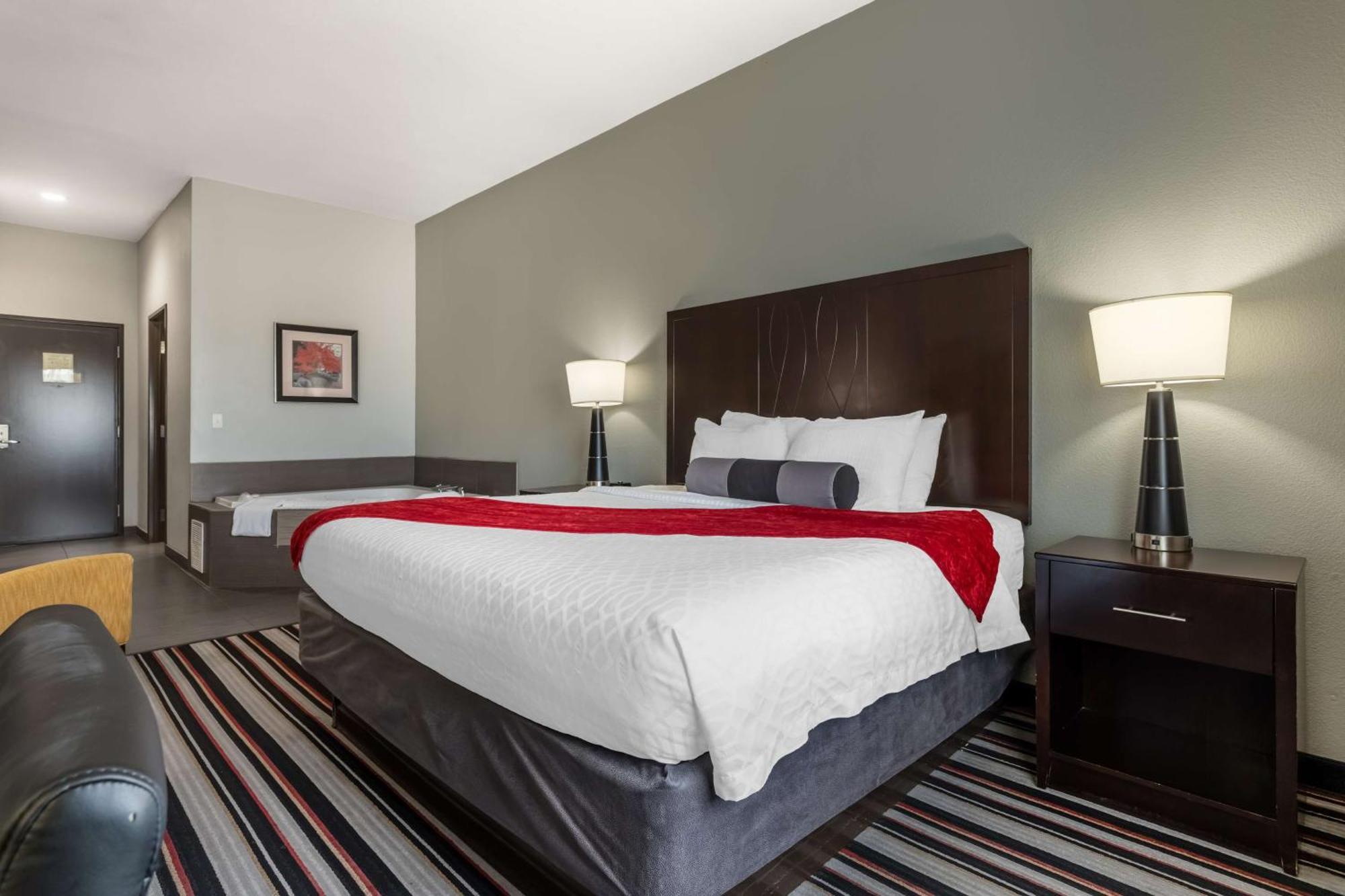 Best Western Plus Coweta'S 1St Hotel Buitenkant foto