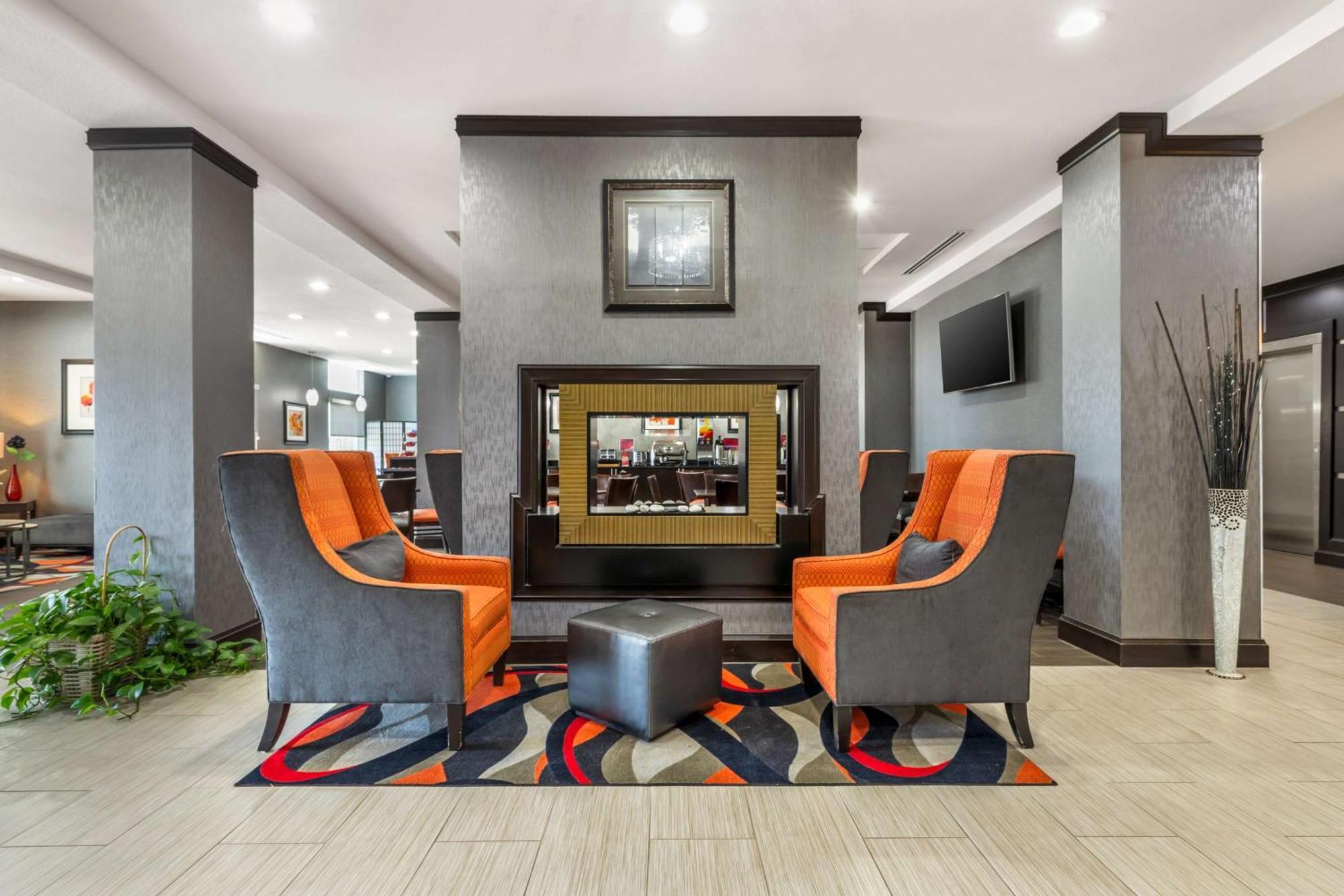 Best Western Plus Coweta'S 1St Hotel Buitenkant foto